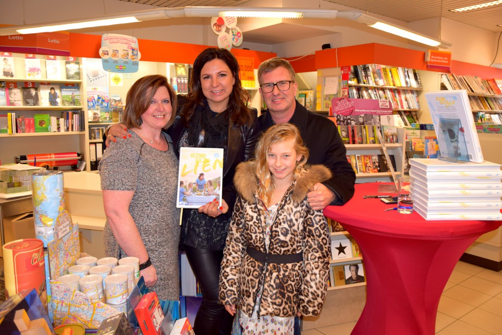 De familie Verheyen-Willaert met uitbaatster Karine Backeljau