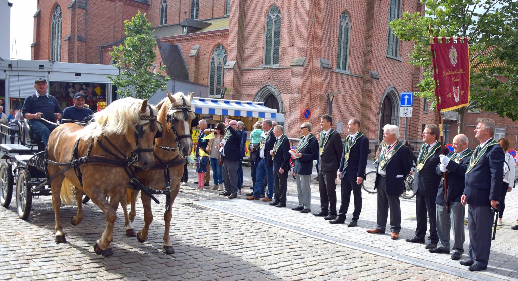 Paardenprocessie Tielrode 2016