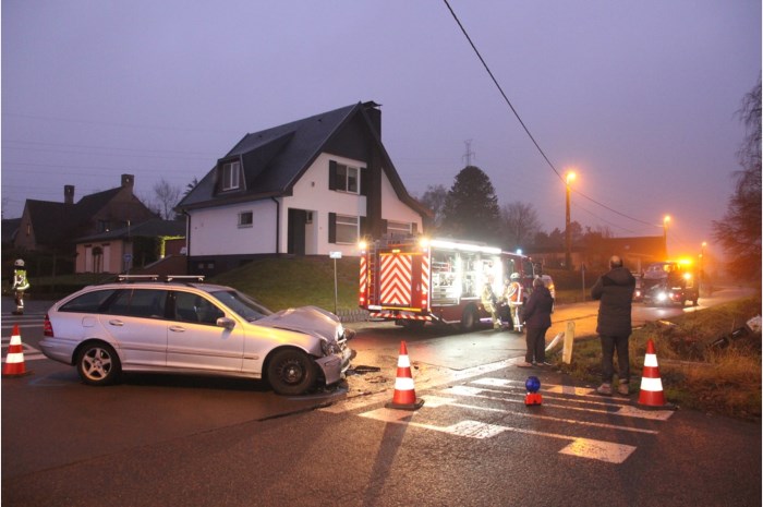 ongeval-beekstraat-veldstraat-19-12-2016